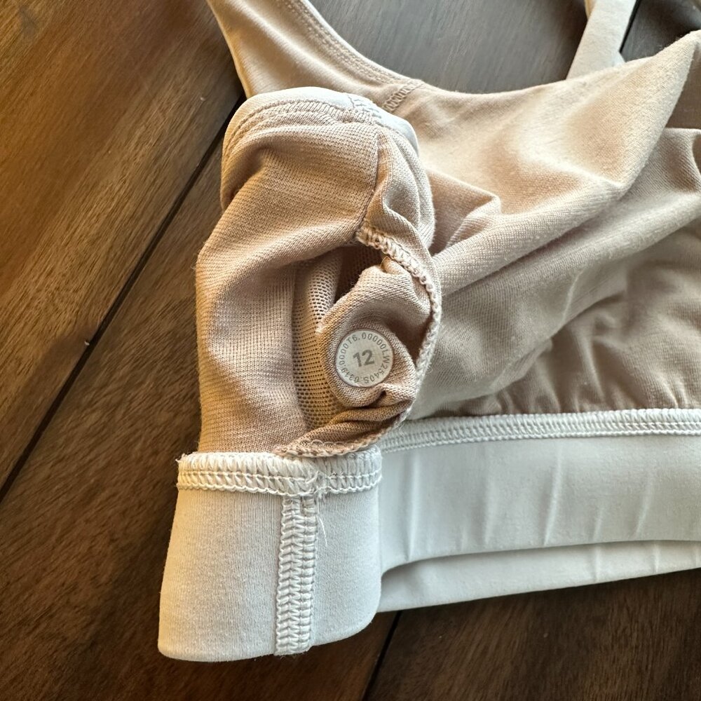 Lululemon EUC Energy Sports Bra White Size 12 - Picture 9 of 14